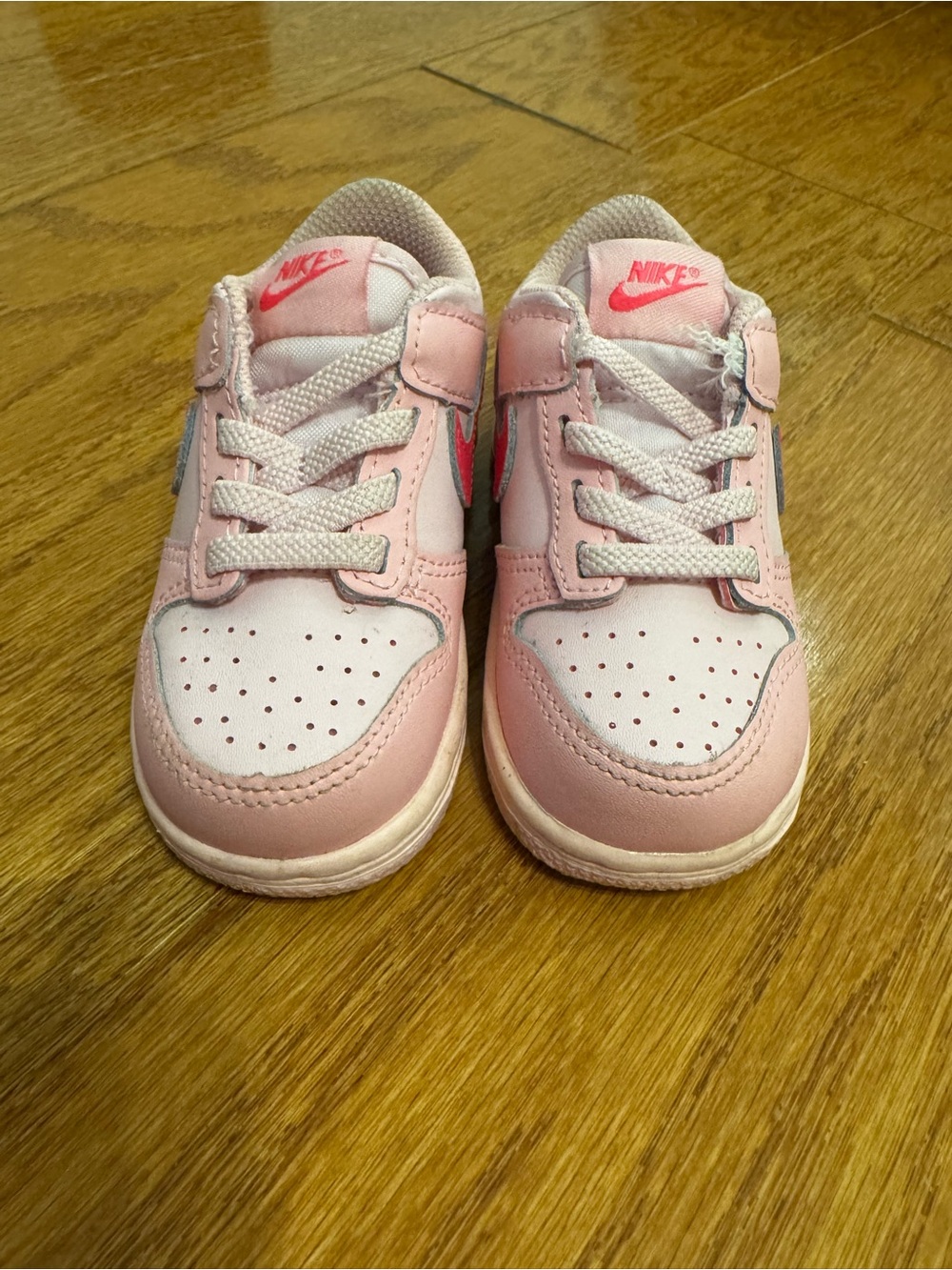 Nike Kids Pink and White Low-Top Sneakers slip on 5.5